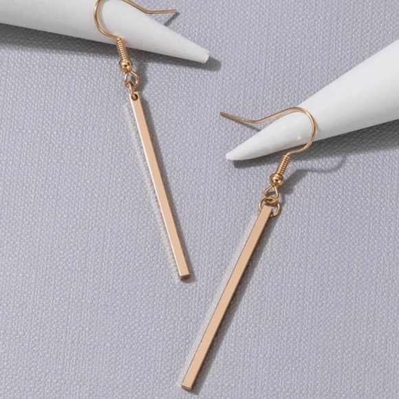 New drop style earrings - Picture 3 of 3